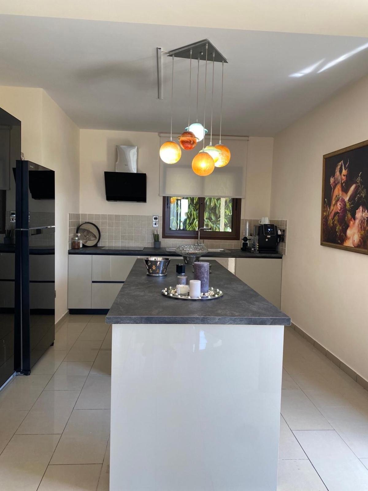 Ionion Beachfront Villa Ayia Napa Ngoại thất bức ảnh