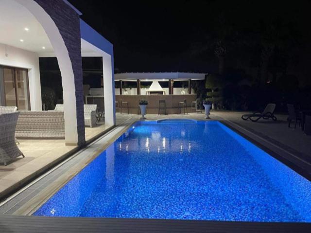 Ionion Beachfront Villa Ayia Napa Ngoại thất bức ảnh